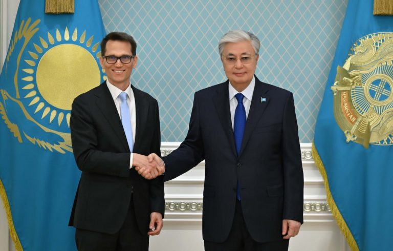 Тоқаев Швейцария Ұлттық банкінің төрағасын қабылдады